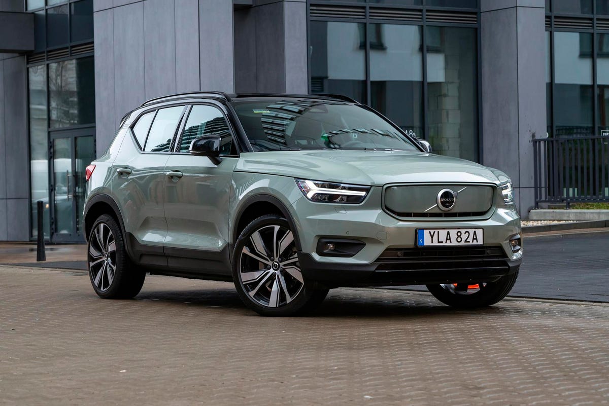 فولفو XC40