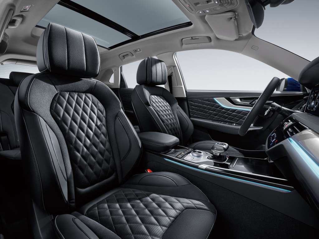 2022-hongqi-hs5-interior