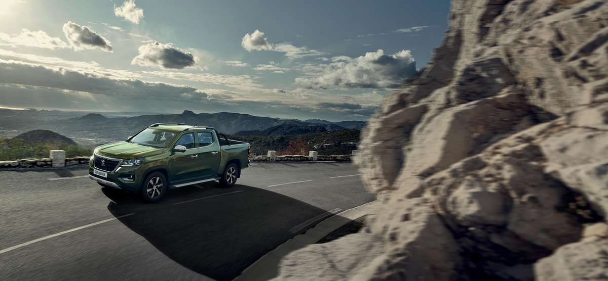 Peugeot landtrek 2023 exterior 