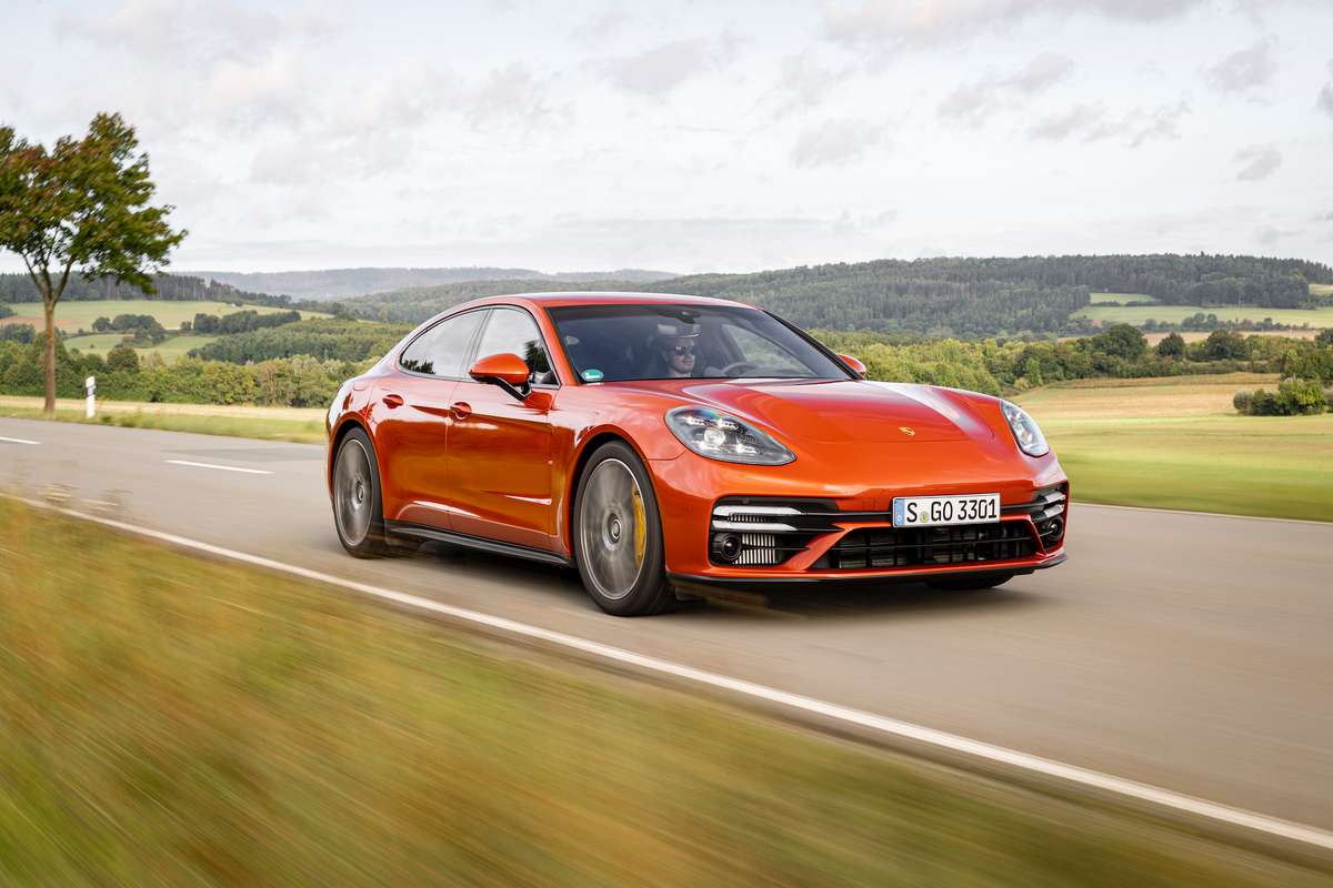 2021_porsche_panamera