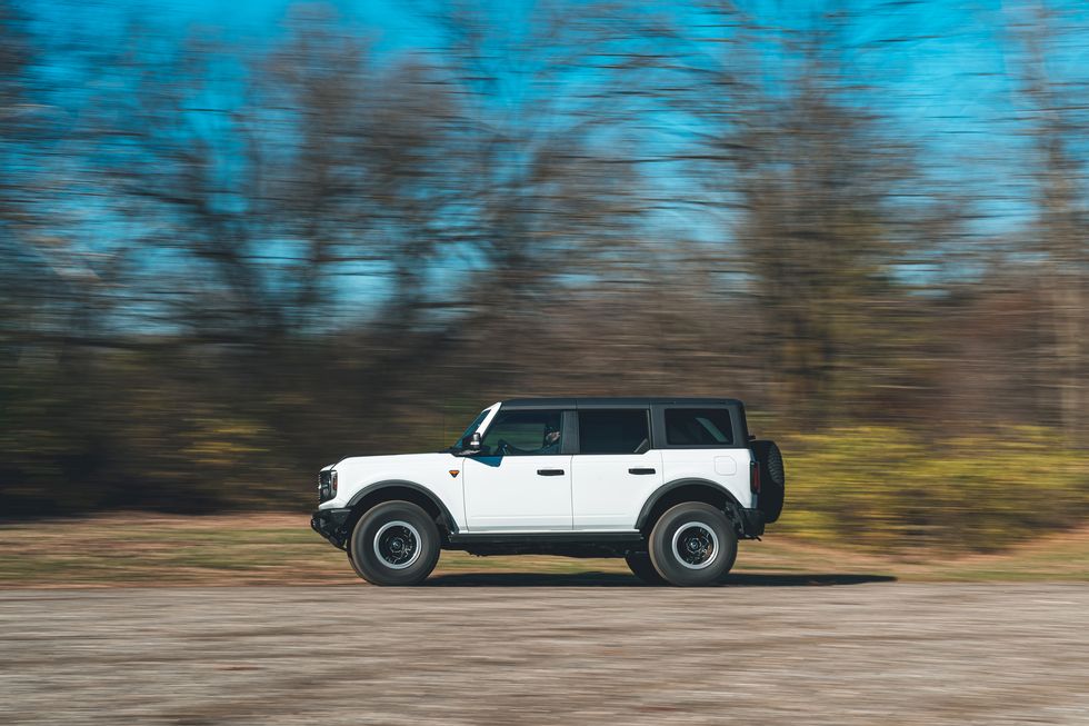 ford-bronco-badlands-2022