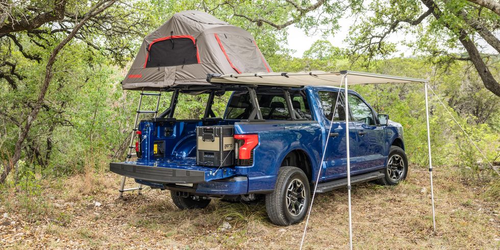 سيارة 2022 Ford F-150 Lightning