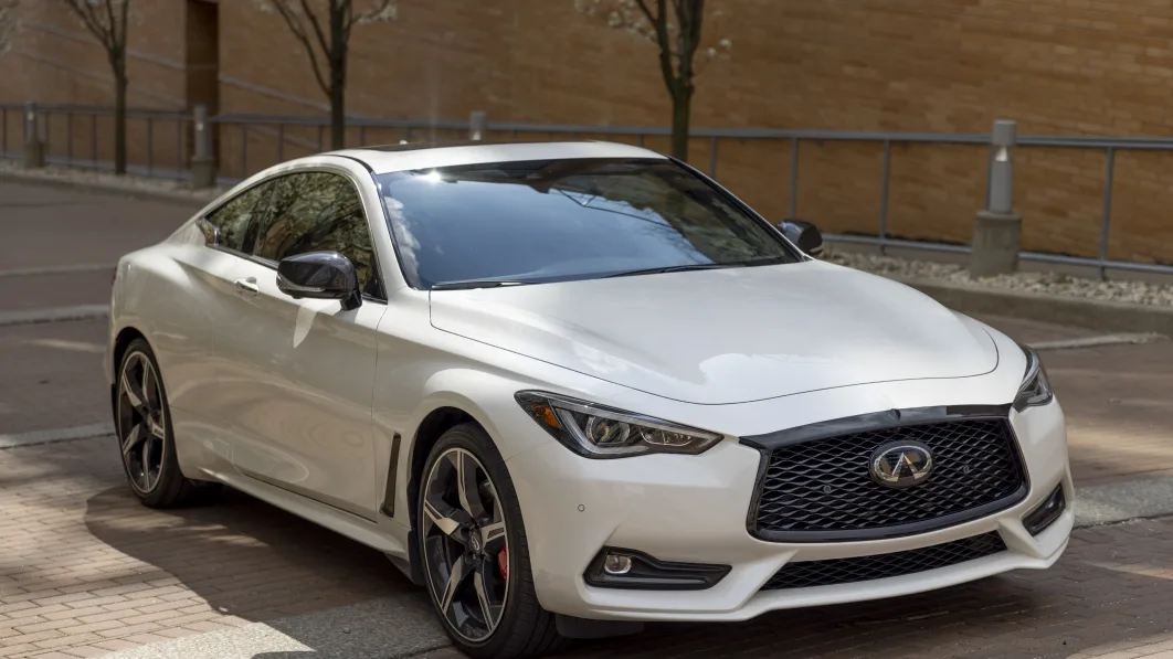  إنفينيتي Q60 