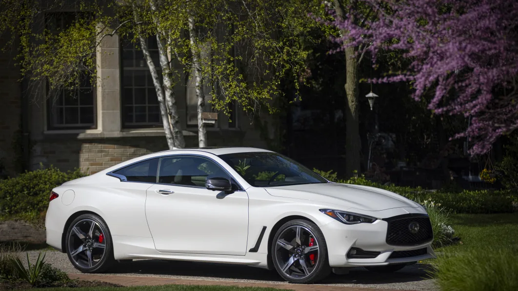  إنفينيتي Q60 شكل