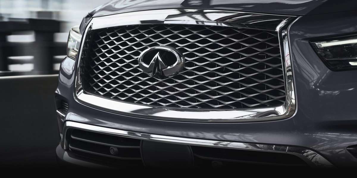 2022 انفنتي QX80  شبك أمامي