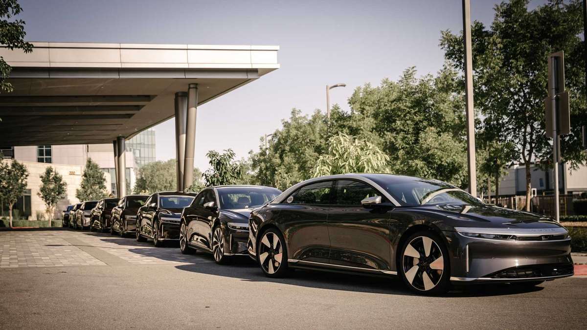 Lucid Air Touring 