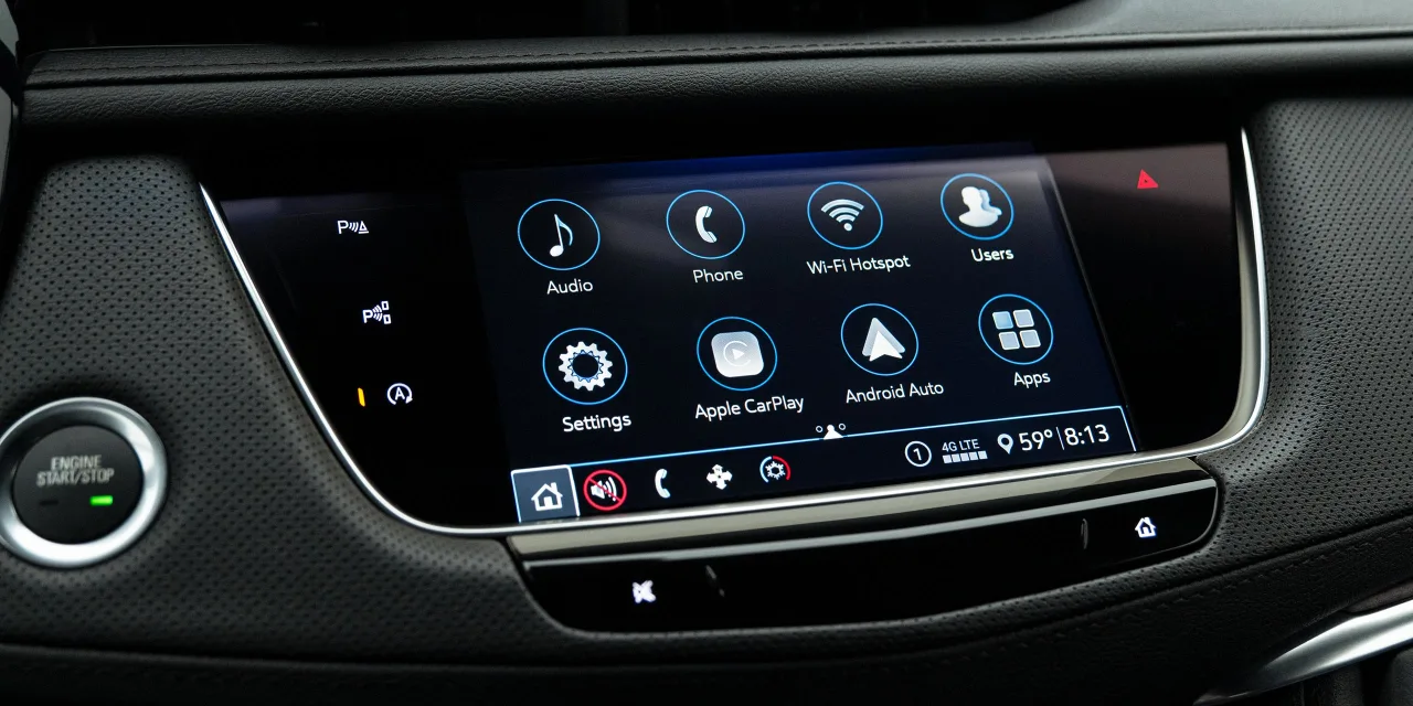 2022 Cadillac XT5 interior