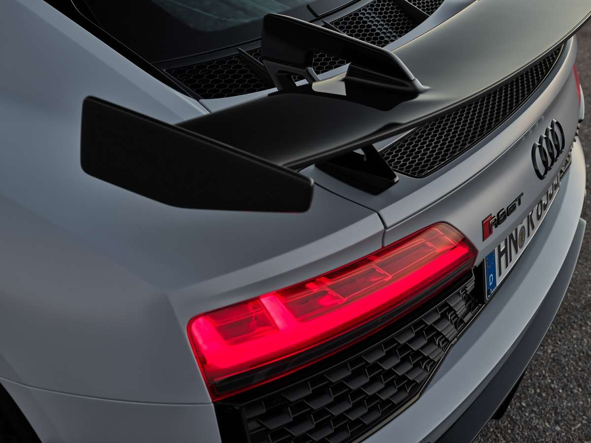 2023 Audi R8 Coupe GT جزء خلفي