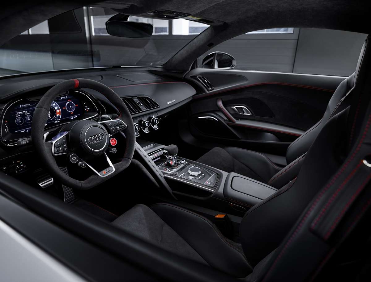 R8 GT  داخلية