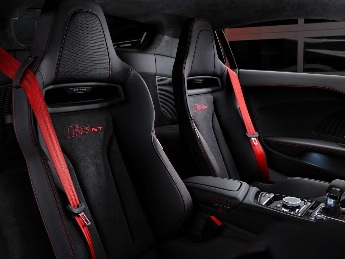  R8 GT seats 2023