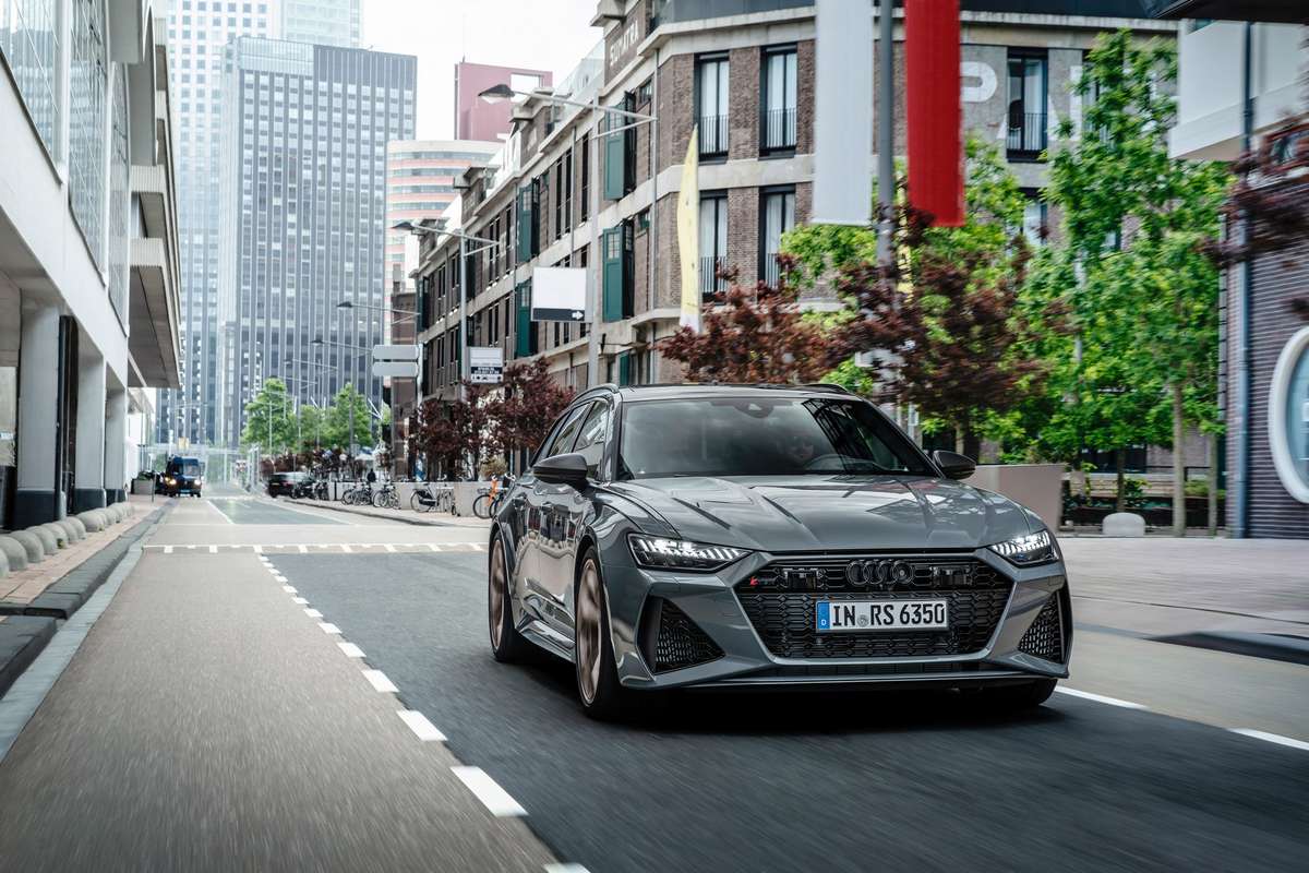مقدمة  أودي RS6 Avant وأودي RS7 Sportback 