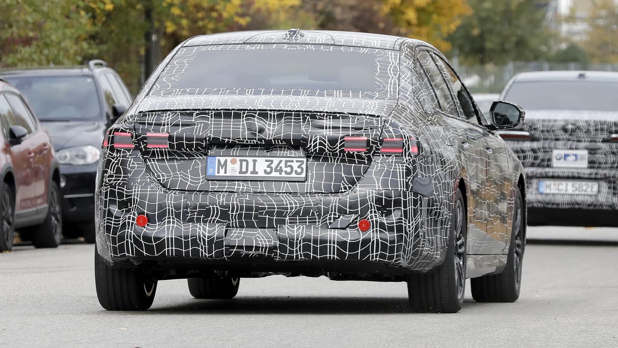 2023 بي إم دبليو 5 Series