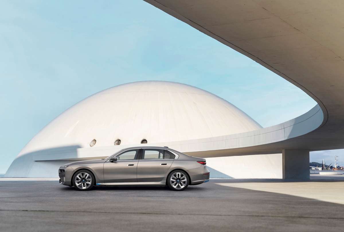 BMW i7 Security – Armored 