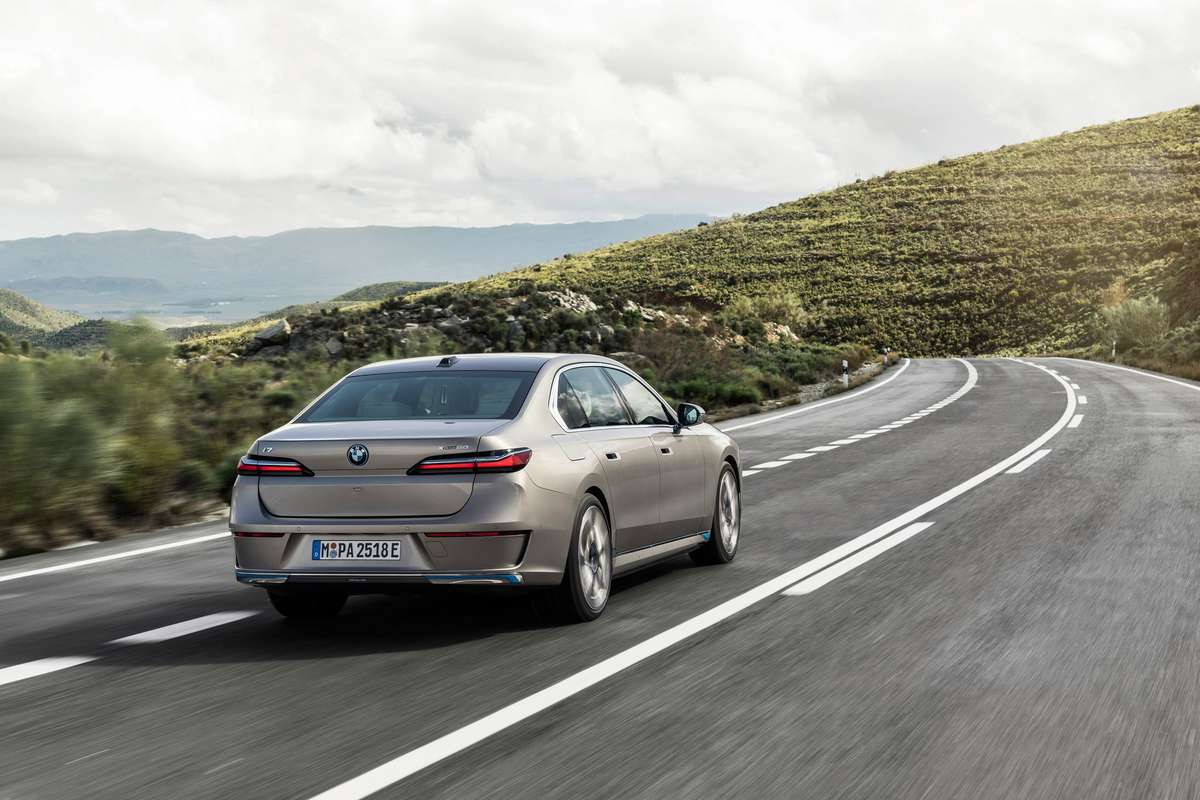 xDrive60