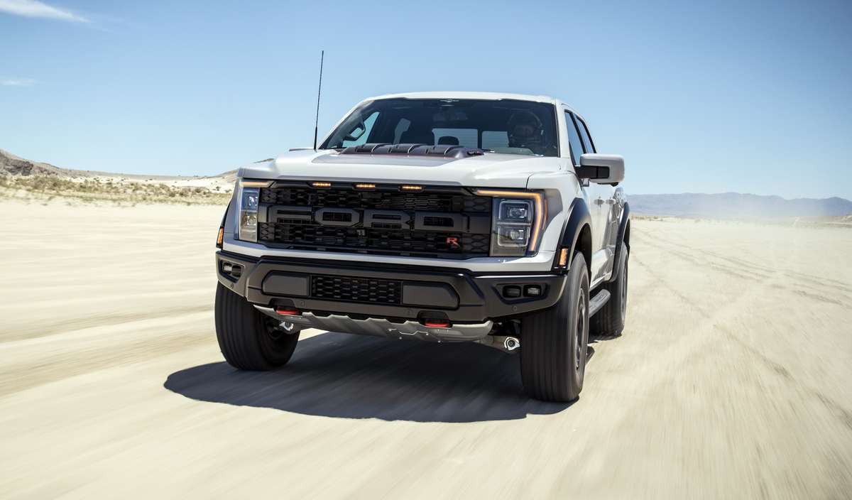 اب رابتر F-150 Raptor R front design