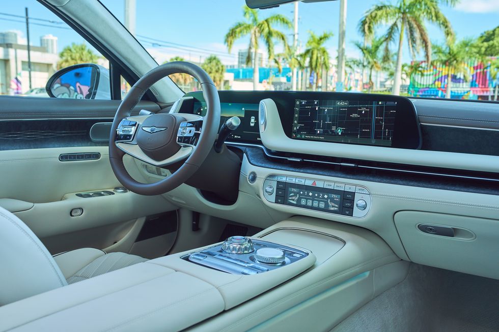 genesis-g90-interior