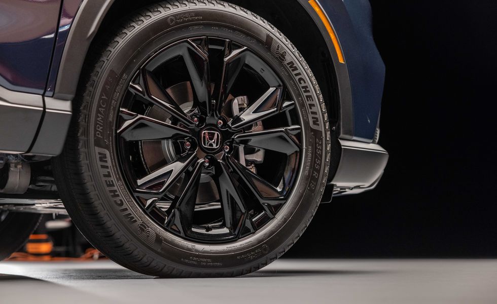 هوندا CR-V 2023 عجلات