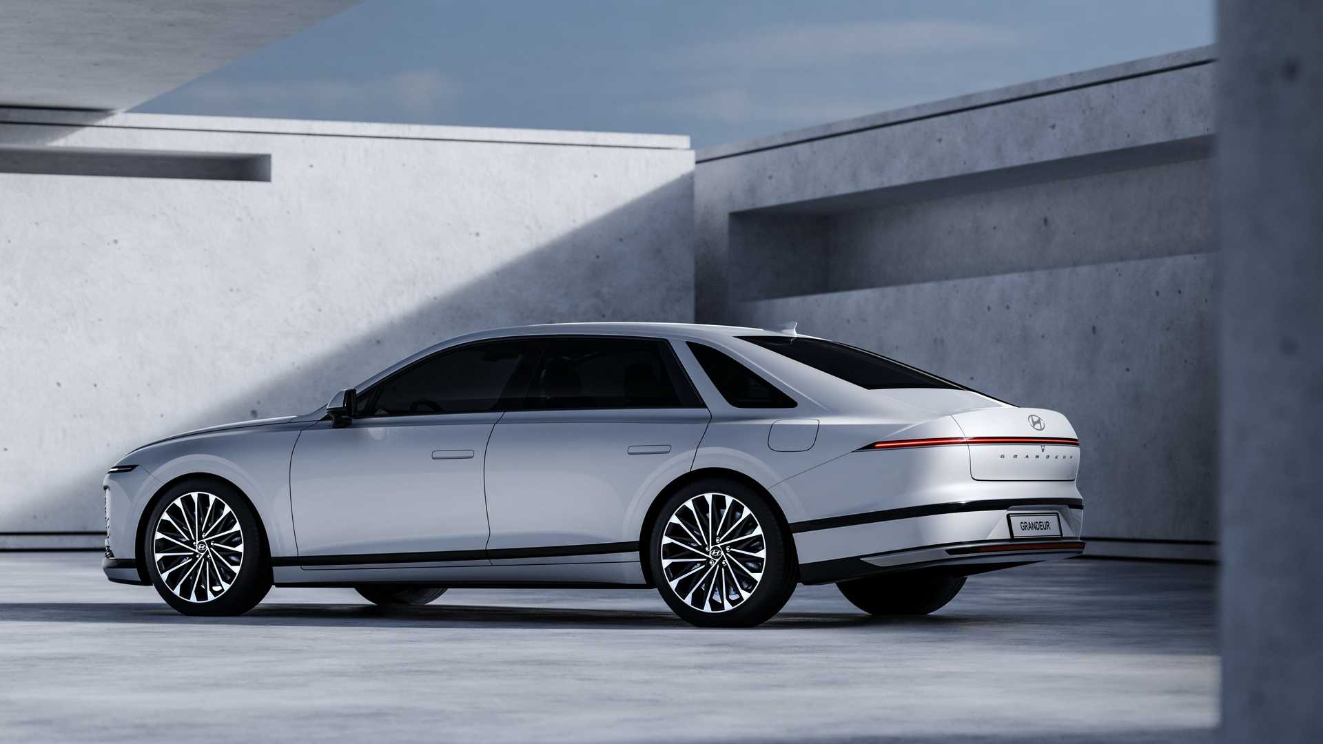 2023-hyundai-grandeur-exterior
