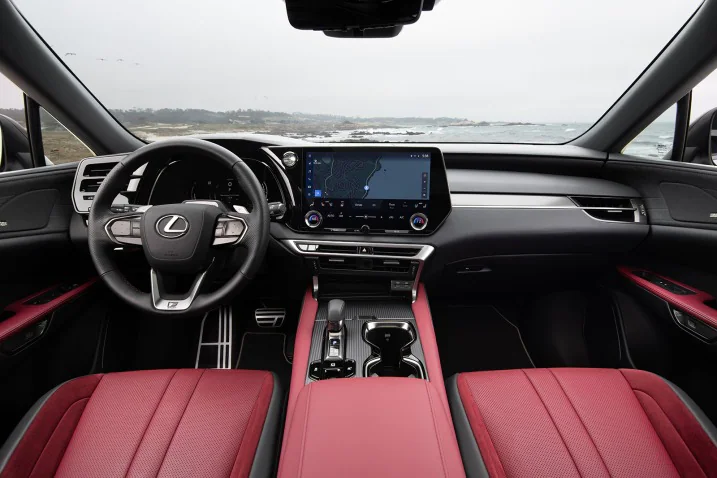 lexus-nx-2023-interior