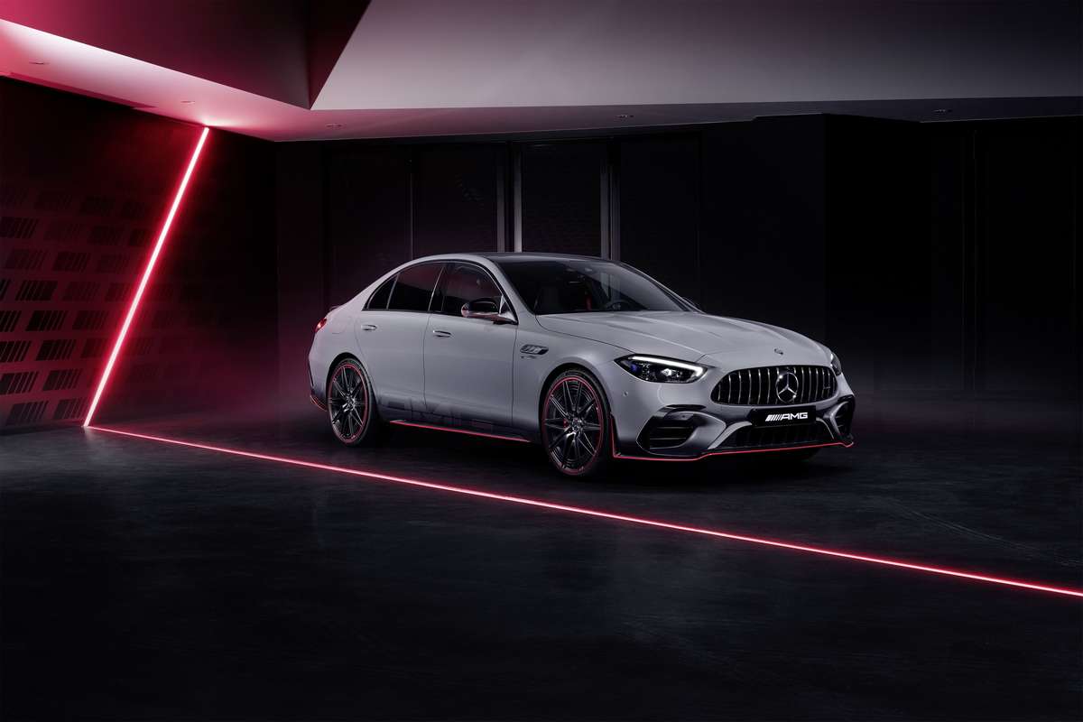 تصميم 2023_mercedes_amg_c_63_s_e 