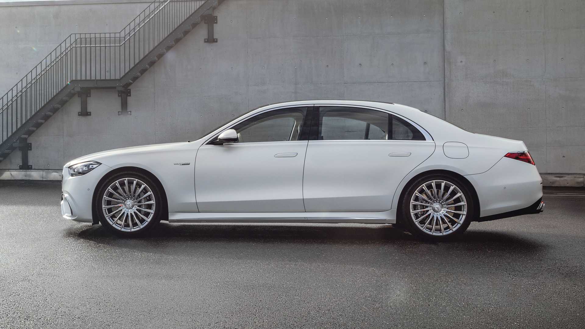 شكل مرسيدس S63 E AMG 2024