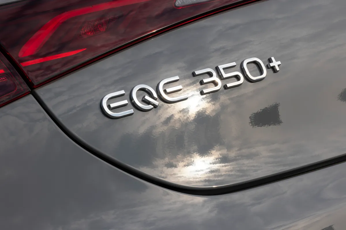 350+ Mercedes EQE