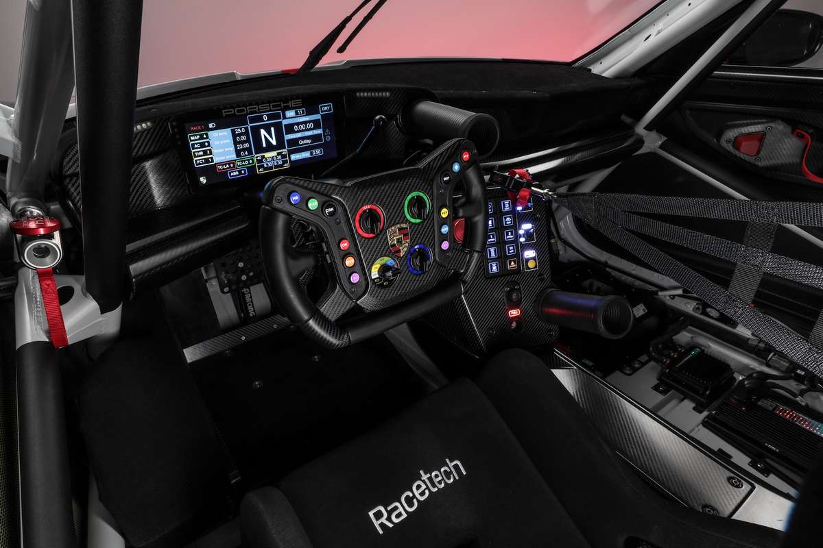 2023_porsche_911_gt3_داخلية
