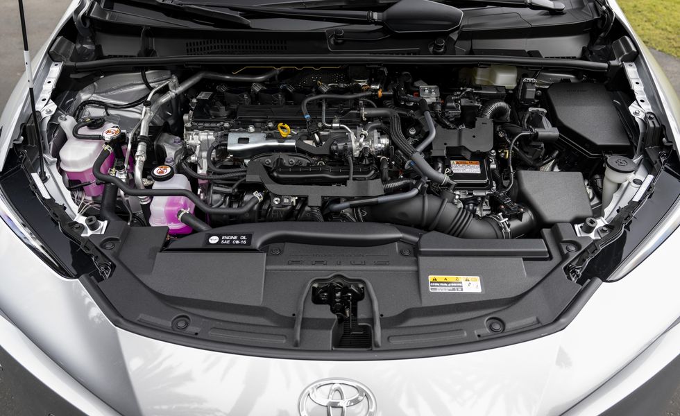 toyota-prius-engine