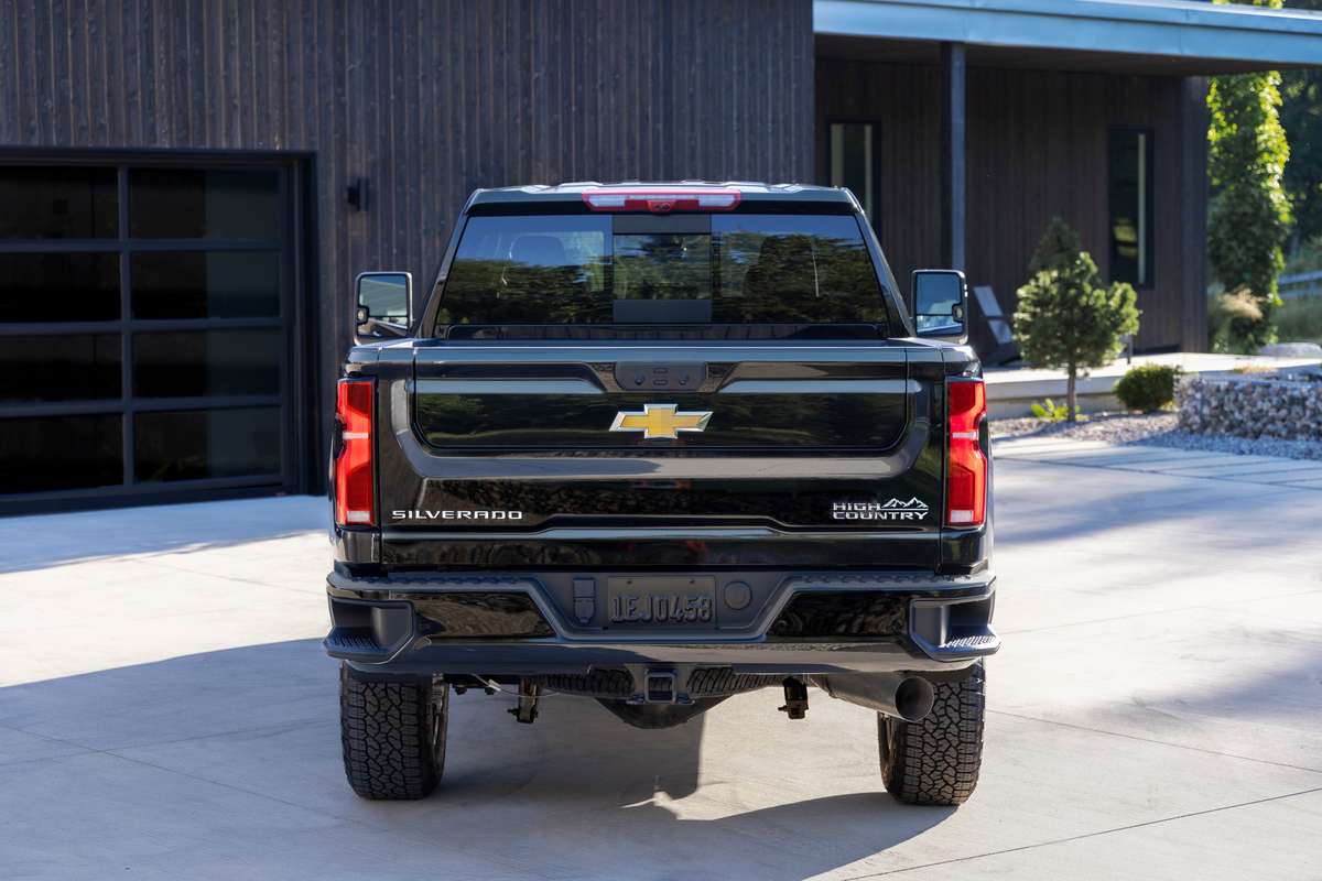 2024_chevrolet_silverado_hd