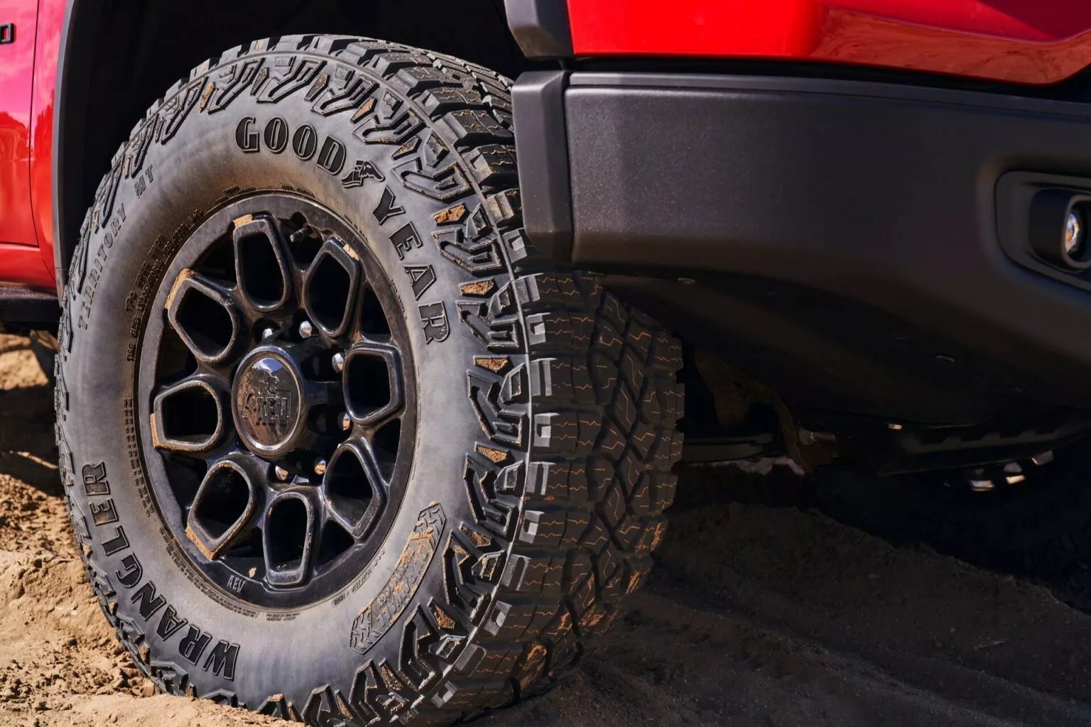 عجلات شفروليه سلفرادو ZR2 Bison 