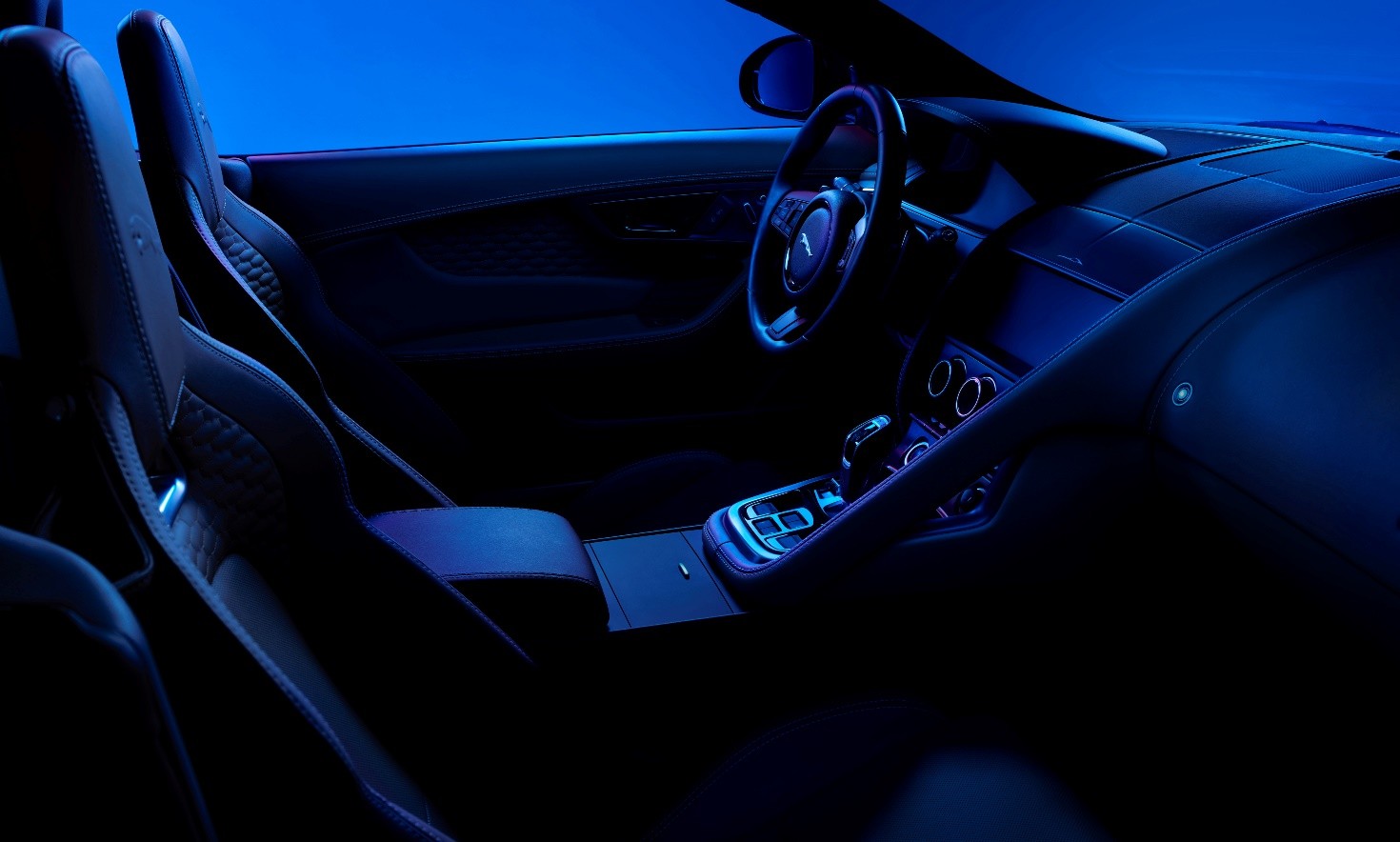 جاغوار F-Type 75 2024  داخيلة