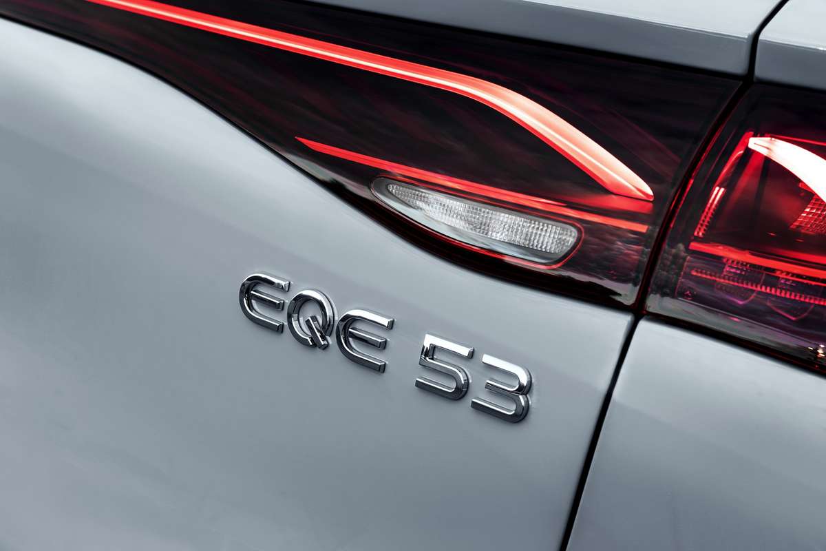  شعار مرسيدس EQE SUV AMG 2024