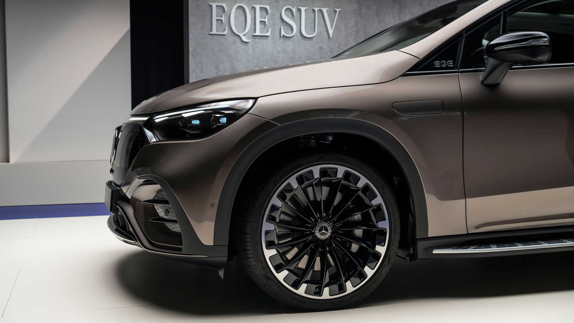  EQE SUV2024 عجلات