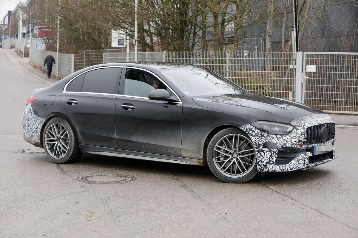 بديلة-مرسيدس-AMG-C43