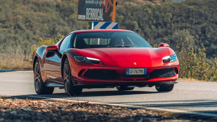 أداء Ferrari 296 GTB 2022