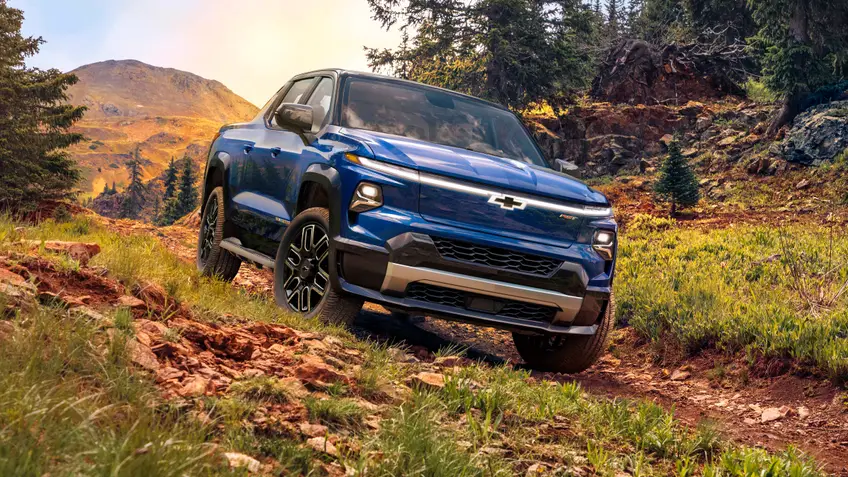 Chevrolet-Silverado-ev