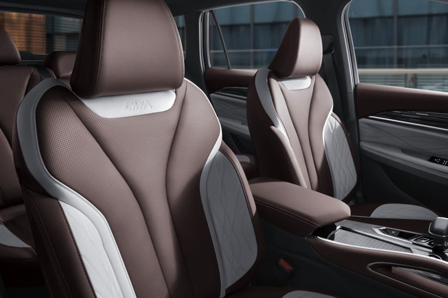 Geely-Monjaro-2023-interior