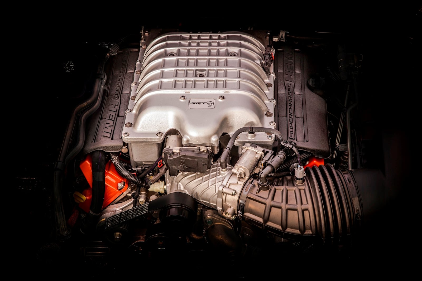جيب-جراند-شيروكي-محرك-V8