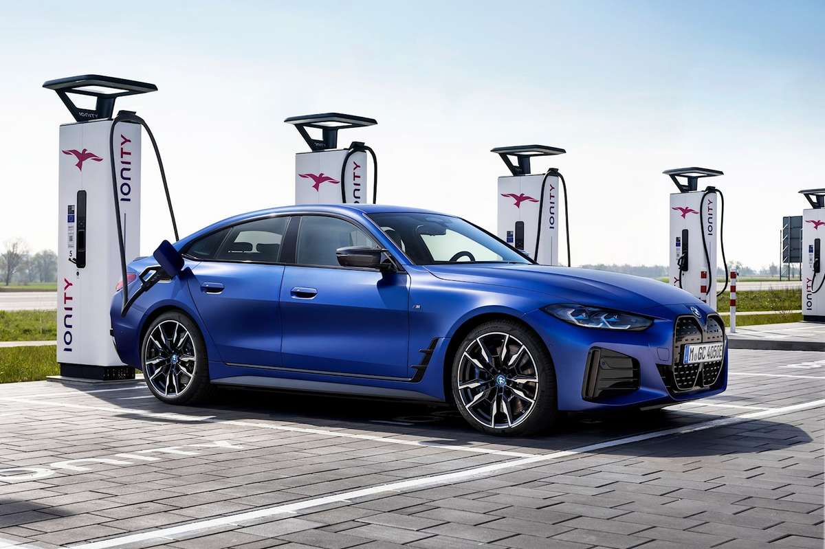 منصة Neue Klasse ستظهر لأول مرة في سيارة الفئة الثالثة من BMW في 2025