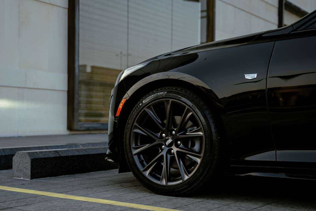  2023 Cadillac CT5 wheels