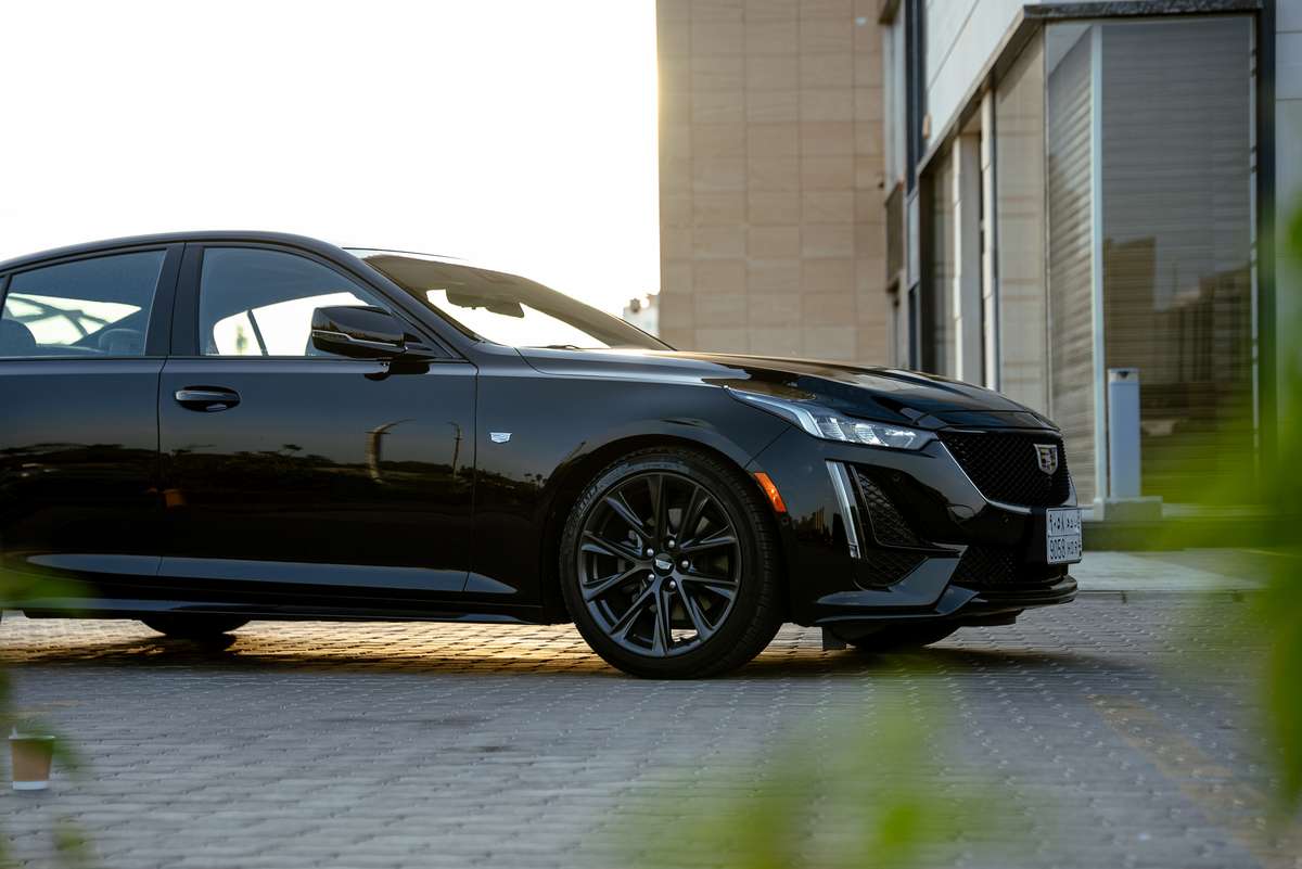  2023 Cadillac CT5 front-end
