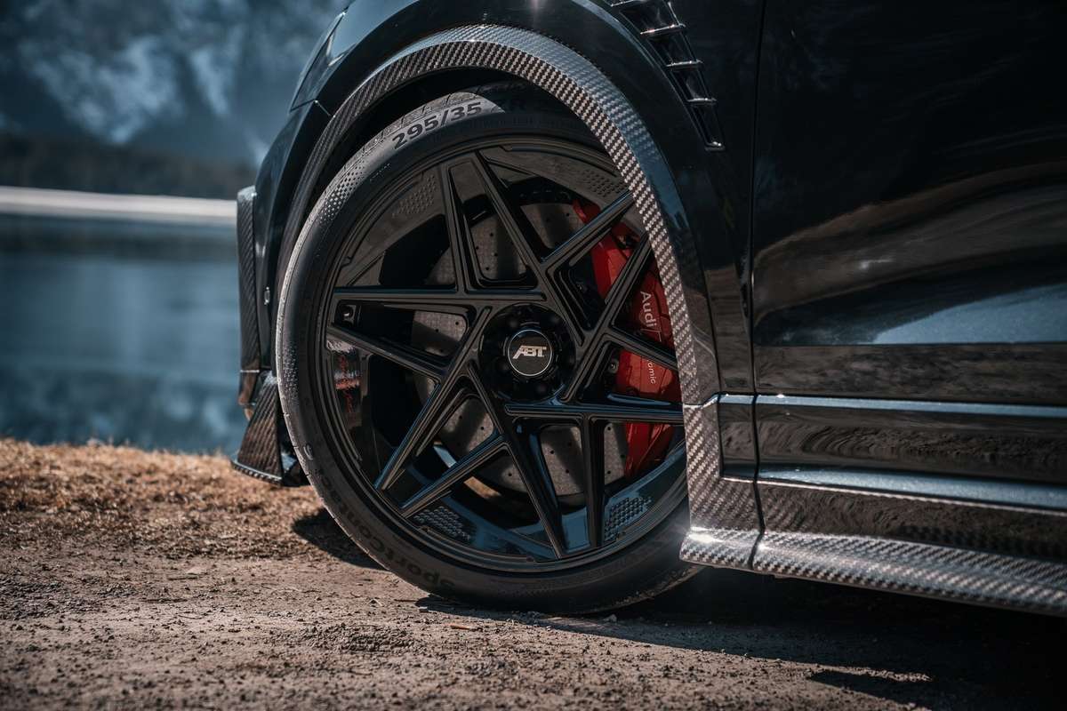 abt_unleashes_signature_edition_audi_rsq8