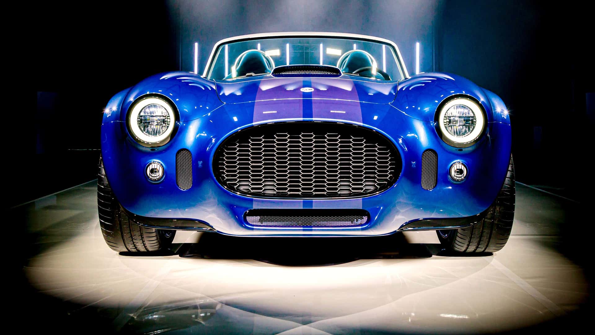 تصميم Cobra GT Roadster
