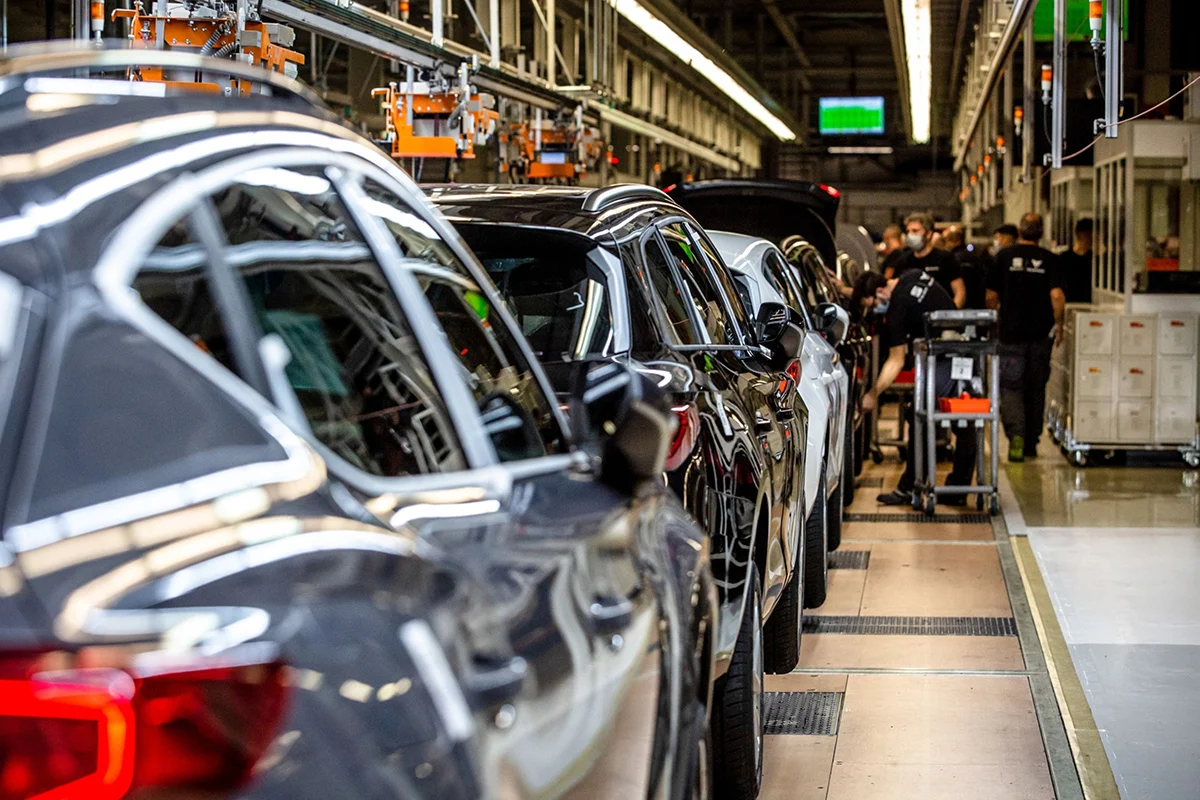 Russian-Ukraine-Conflict-Effect-on- the-US-Car-Production-Plants