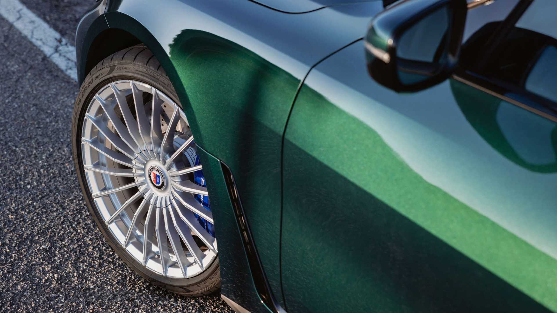 سيارة-البينا-D4-S-Gran-Coupe