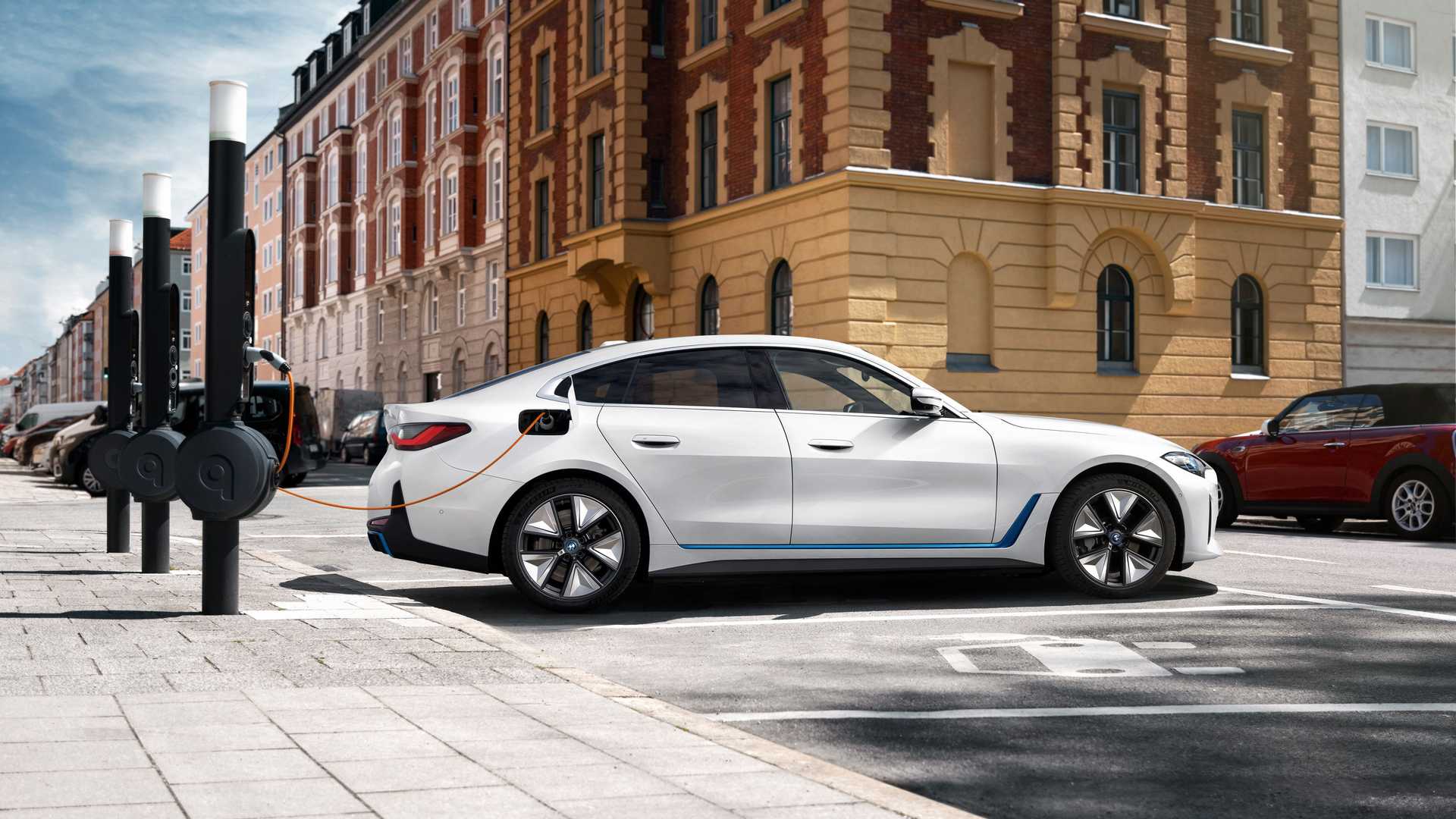 سيارة i4 eDrive35 شكل
