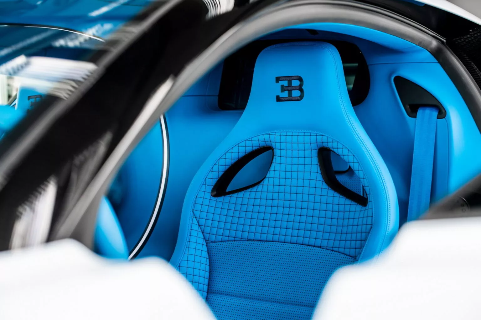 Bugatti Centodieci مقاعد