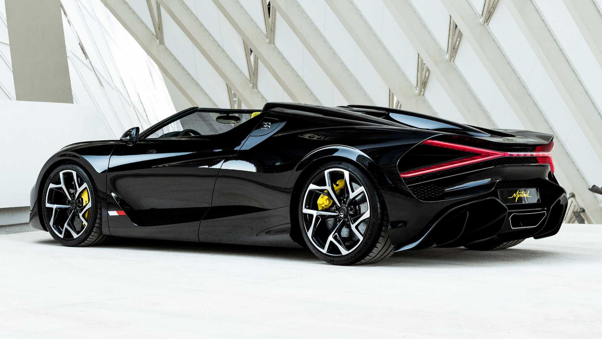 بوجاتي-ميسترال-في-السعودية