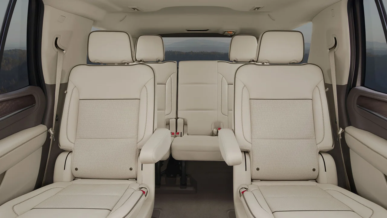 2022 GMC Yukon XL seats
