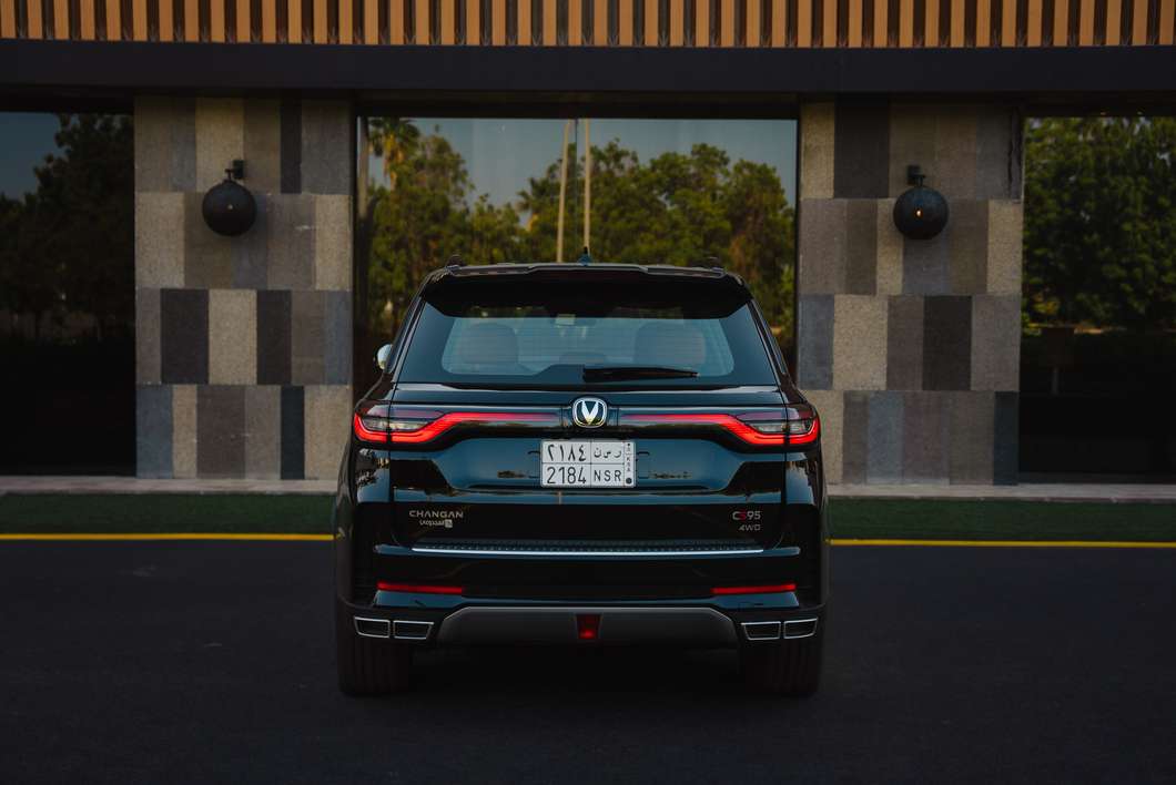 Changan-CS95-2024-features-ksa